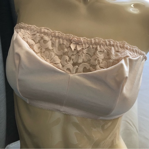 42 B/C/D Glamorise wireless bandeau style 1800 bra - Picture 12 of 16